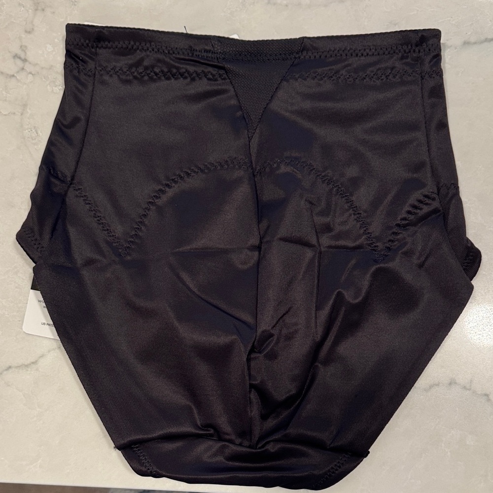 Miraclesuit Flexible Fit Waist Line Shapewear in Black - Picture 5 of 6